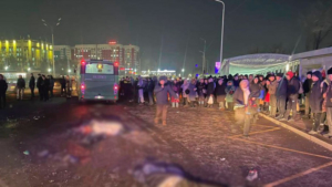 В Казахстане три человека погибли после того, как автобус въехал в толпу