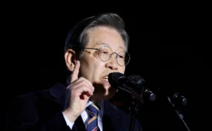 После ранения в шею жизнь лидера южно-корейской партии «Тобуро» находится вне опасности