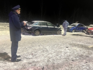 ДТП с 60 авто в Новгородской области спровоцировала иномарка на «лысой» резине