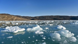 Гренландия теряет 30 миллионов тонн льда в час