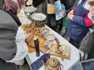 В Петербурге выстроилась очередь за 125 граммами «блокадного» хлеба