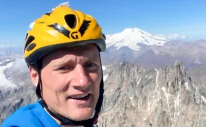 В Киргизии при восхождении пропал российский альпинист