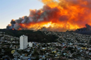 В результате пожаров в Чили погибли более 50 человек