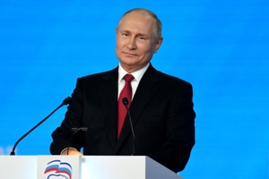 По данным опроса ВЦИОМ Владимир Путин лидирует в рейтинге кандидатов в президенты