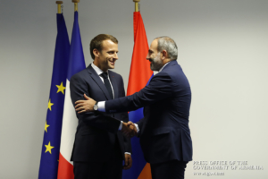 Разворот на Запад: почему Армения все активнее сближается с Францией