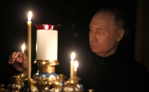 Путин почтил память погибших при теракте в «Крокус Сити Холле»
