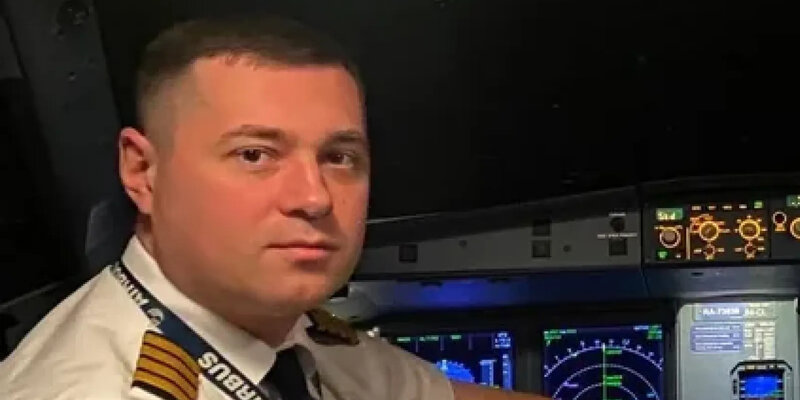 Уволился пилот, посадивший самолет в поле под Новосибирском