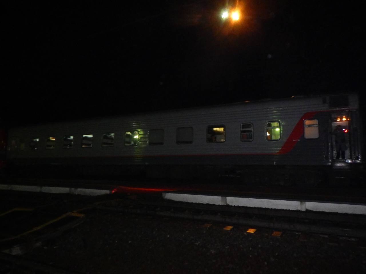 Пассажир поезда «Москва – Владивосток» напал с ножом на попутчика