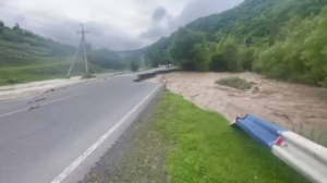 В Армении сообщили о гибели человека и десятках раненных из-за масштабного наводнения