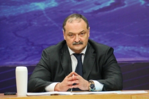 Глава Дагестана поручил проверить личные дела чиновников после теракта