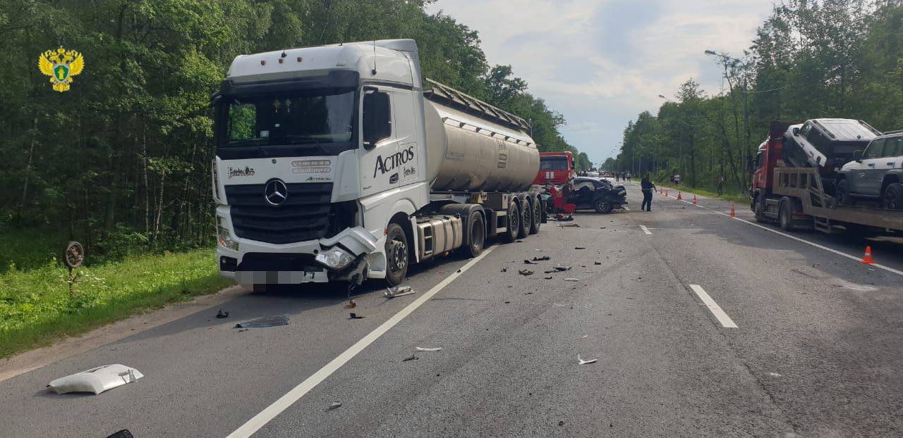 В Новой Москве в результате ДТП с четырьмя автомобилями погиб человек