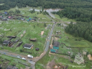 В Челябинской области из поселка Киалим ушла вода после прорыва дамбы